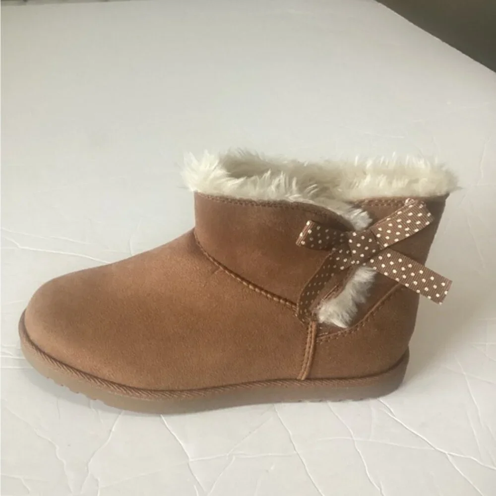 Brown Faux Fur Lined Ankle Boot with Bow girls size 4 left boot only